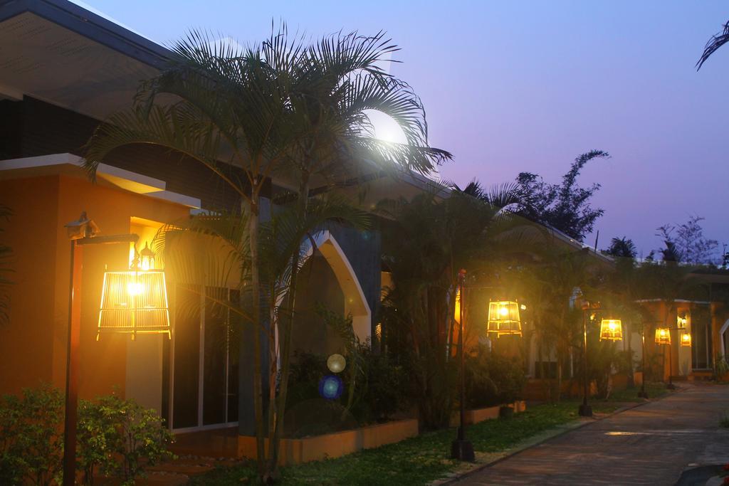 Fullhouse Resort Mae Suai Стая снимка